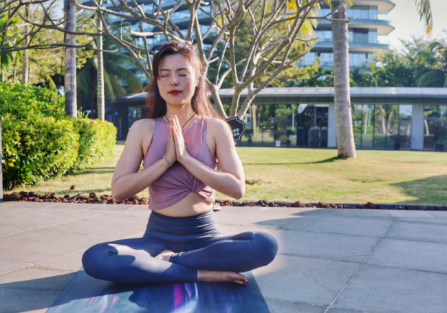 为银发定制健康修行，简橙瑜伽陪你学出健康练出欢喜